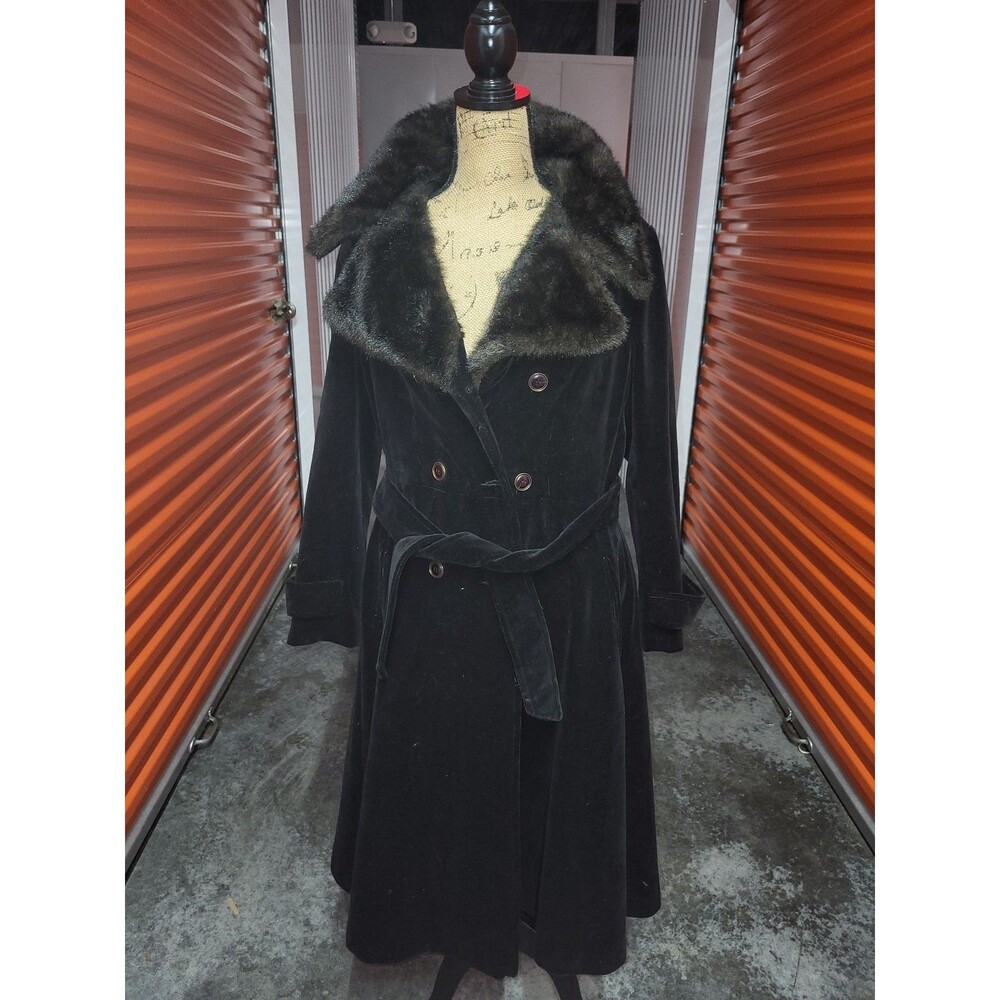 Vtg. 1960s Girmes Women's Medium faux fur velvet styled coat